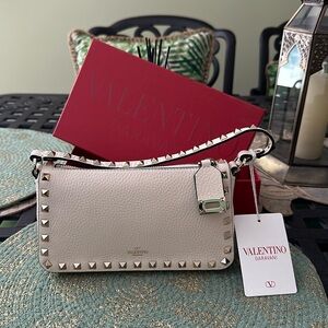 Brand new Valentino small stud crossbody in grainy leather.